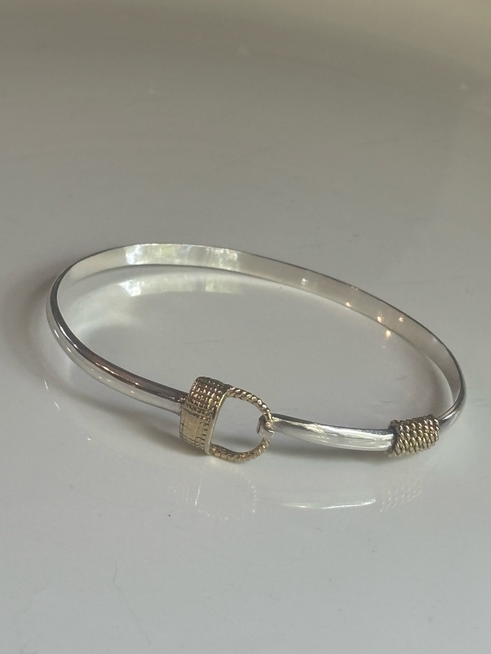 Nantucket Basket Cape Cod Sterling Silver Gold Tone Bangle Bracelet Hook Eye 9g